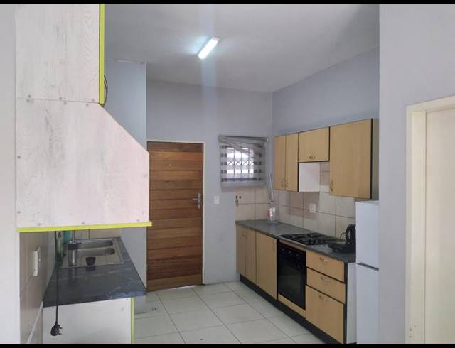 2 BEDROOM PROPERTY TO RENT IN MILPARK